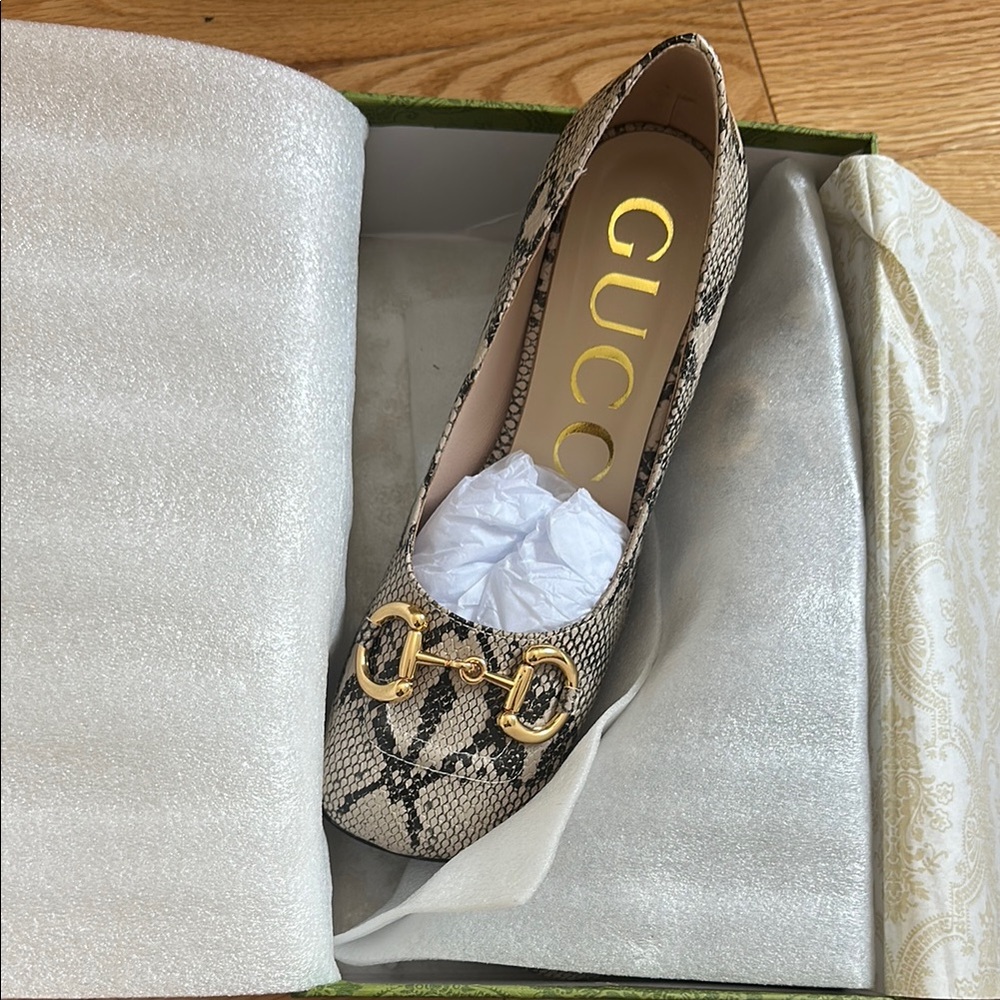 Gucci Women's Snake Print Heel - Black and Cream